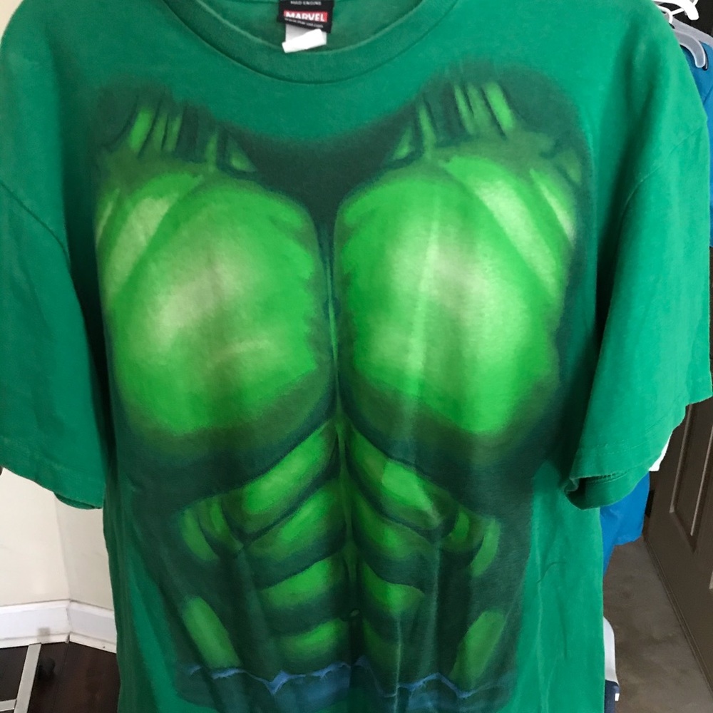 Mens Marvel “The Incredible Hulk” T L
